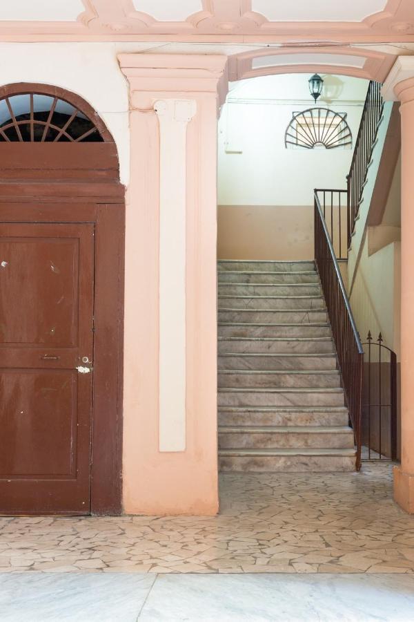 Art Inn Centro Naples Exterior photo